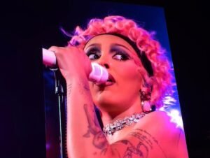 OPINIÃO: uma performer completa, Doja Cat prova que tem demanda e que sua arte precisa ser estudada