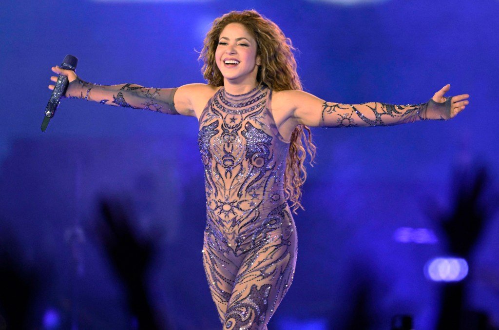 Shakira quebra recorde no Zócalo do México com 400 mil participantes